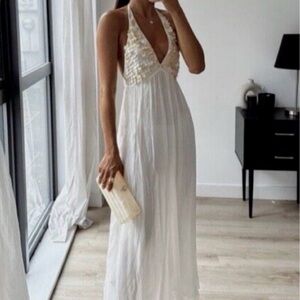 HELP ME FIND THIS DRESS FOR MY BEST FRIENDS BACH TRIP!! ZARA SHELL DRESS